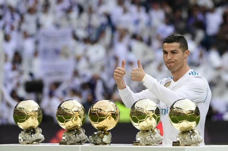 Tương lai của CR7 và cơ hội gia tăng danh hiệu